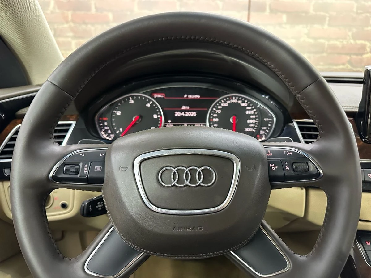 Audi A8, 2011г, полный привод, автомат