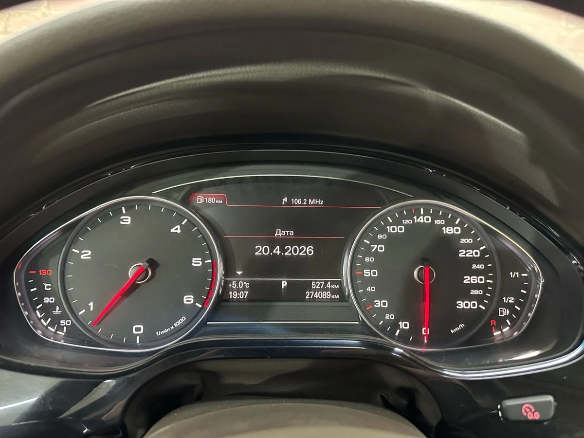 Audi A8, 2011г, полный привод, автомат