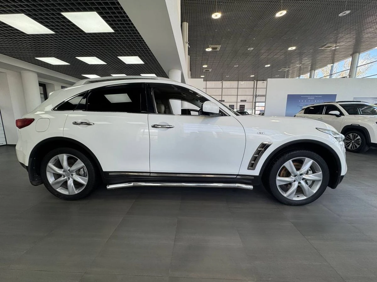 Infiniti FX37, 2011г, полный привод, автомат