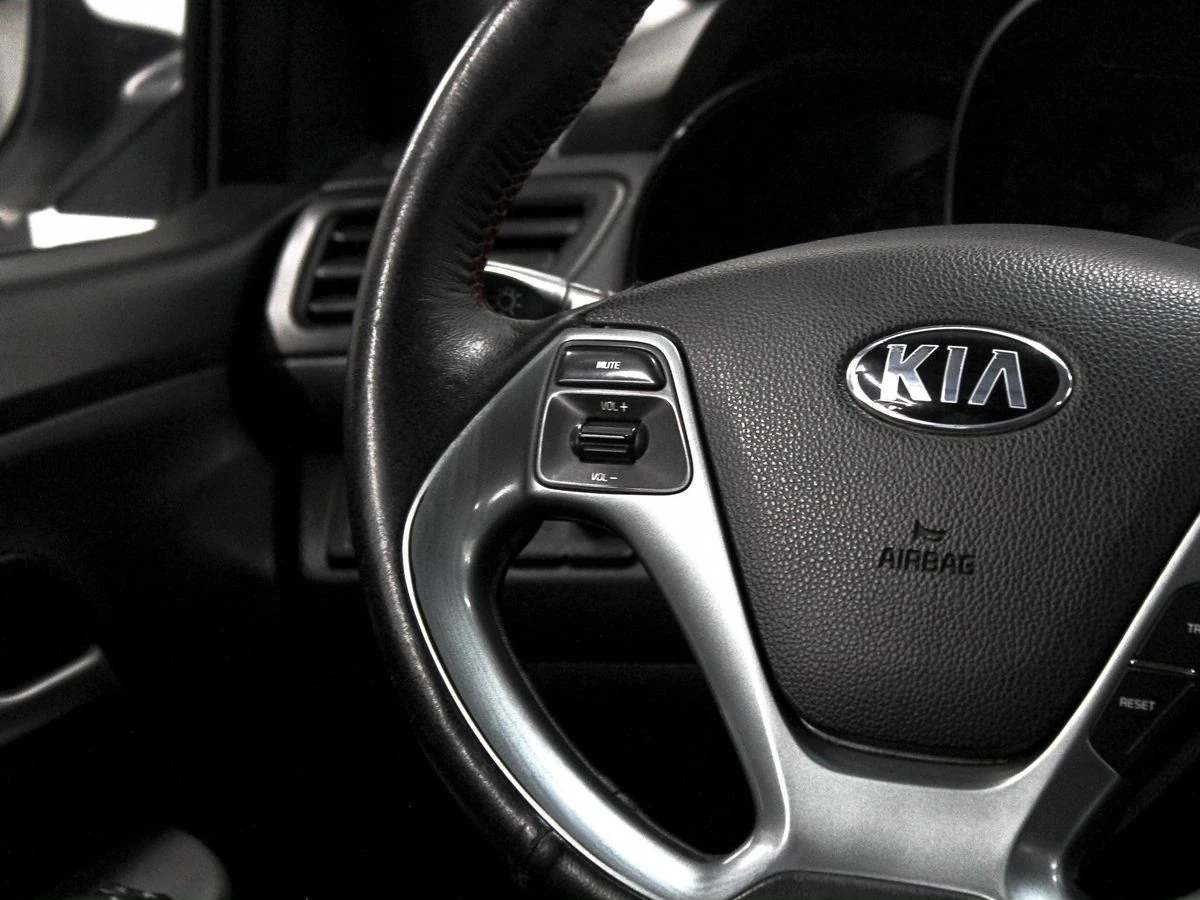 Kia Rio, 2015г, передний привод, автомат