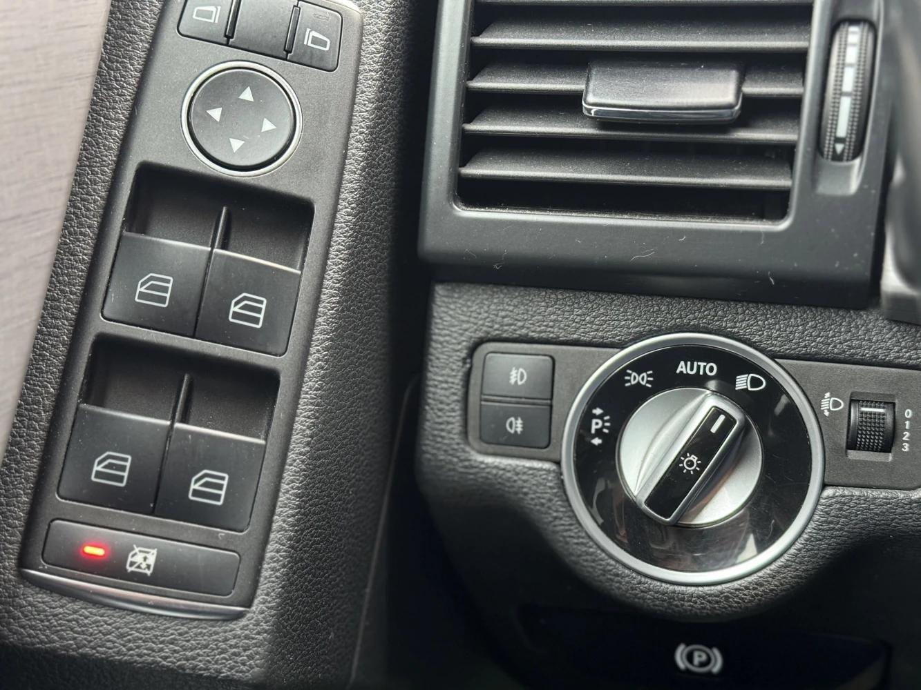 Mercedes-Benz GLK-Класс, 2011г, передний привод, автомат