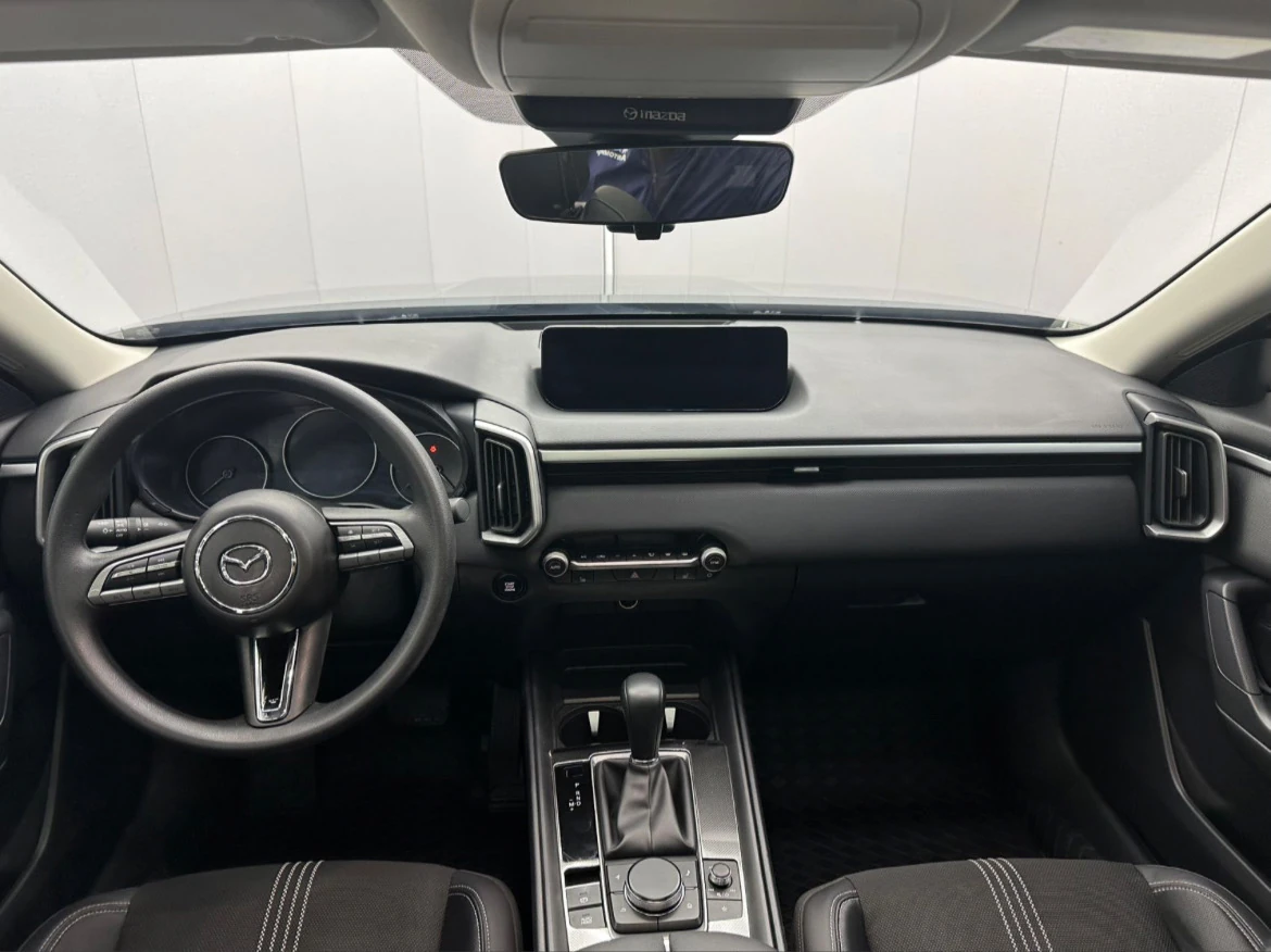 Mazda CX-50, 2023г, передний привод, автомат
