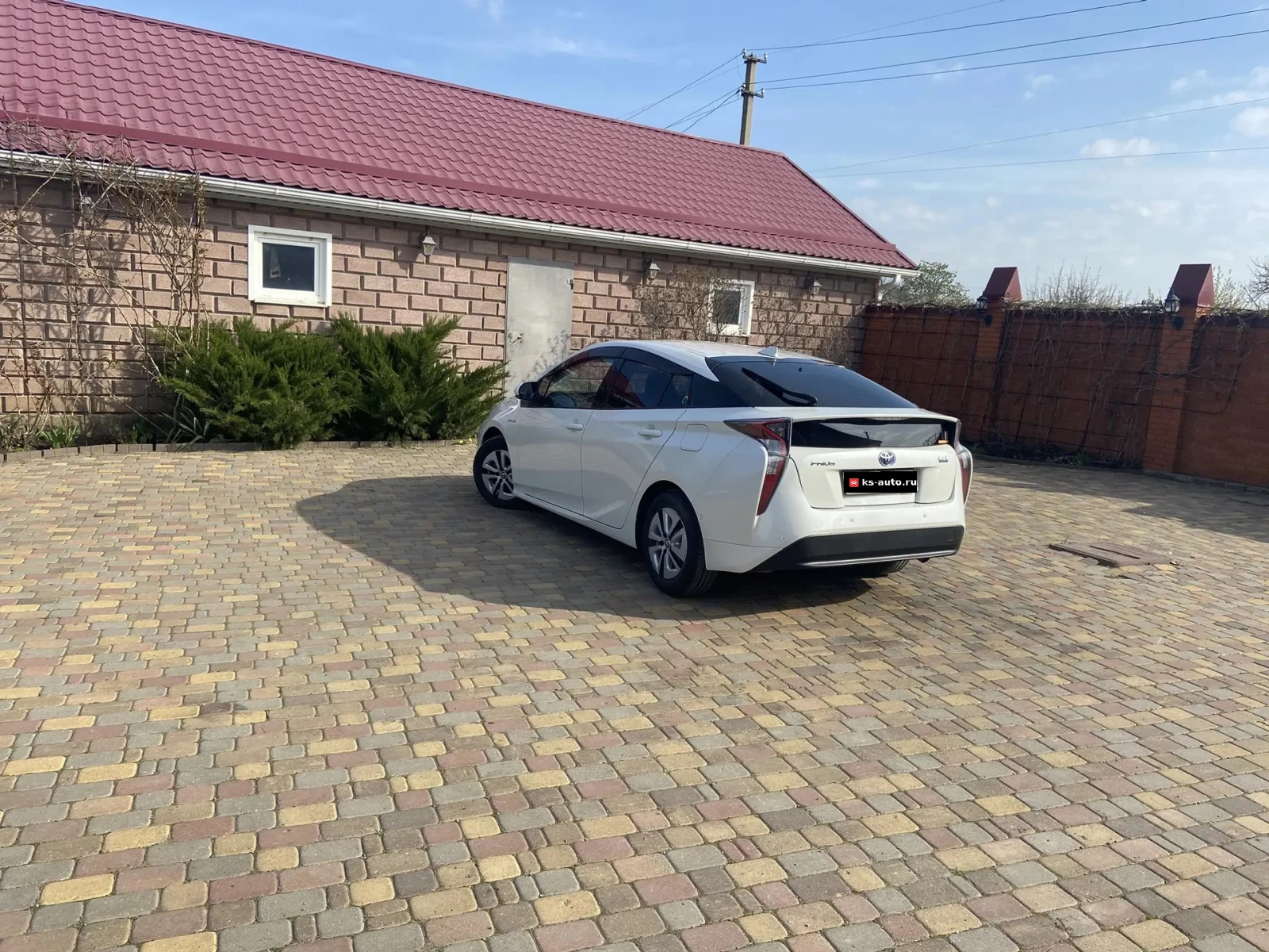 Toyota Prius, 2018г, передний привод, автомат
