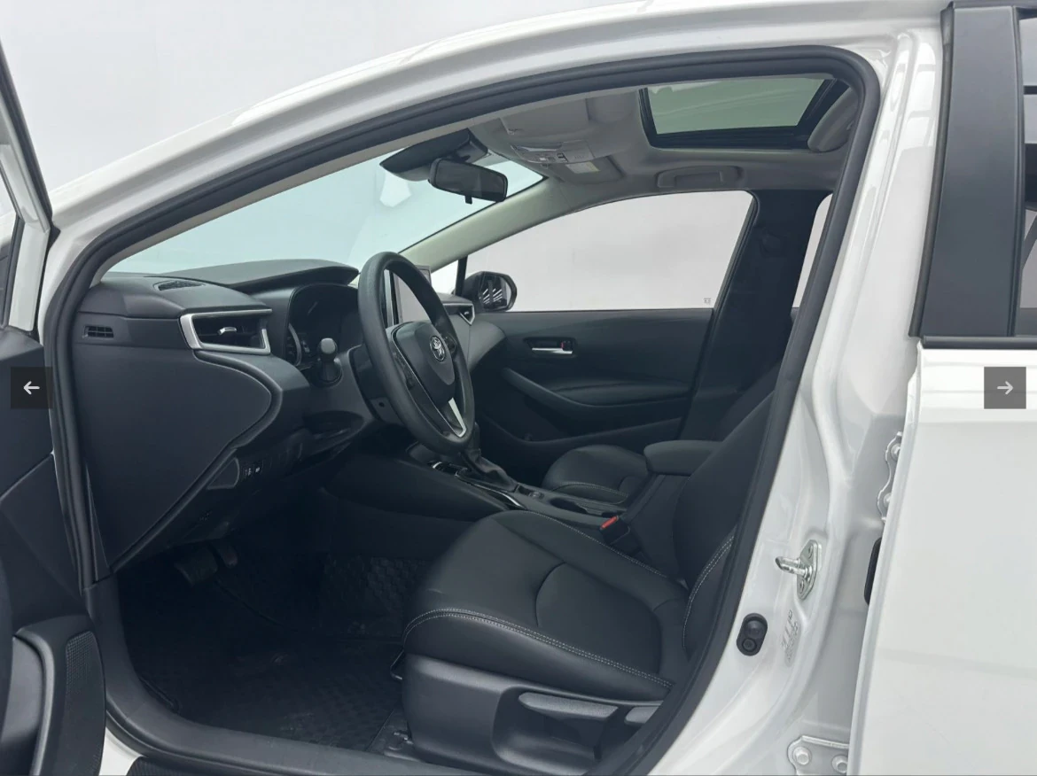 Toyota Corolla, 2022г, передний привод, вариатор