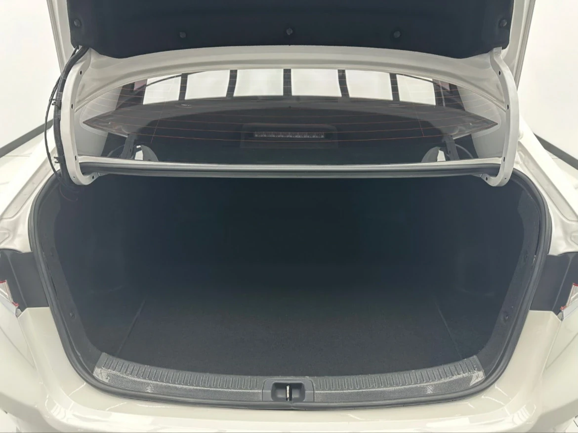 Toyota Corolla, 2022г, передний привод, вариатор