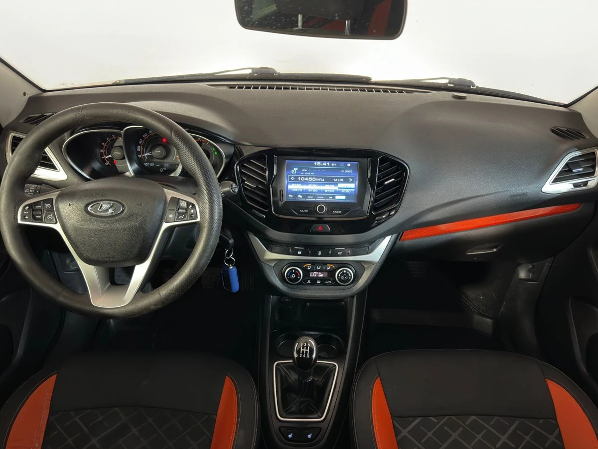 Lada (ВАЗ) Vesta, 2018г, передний привод, механика