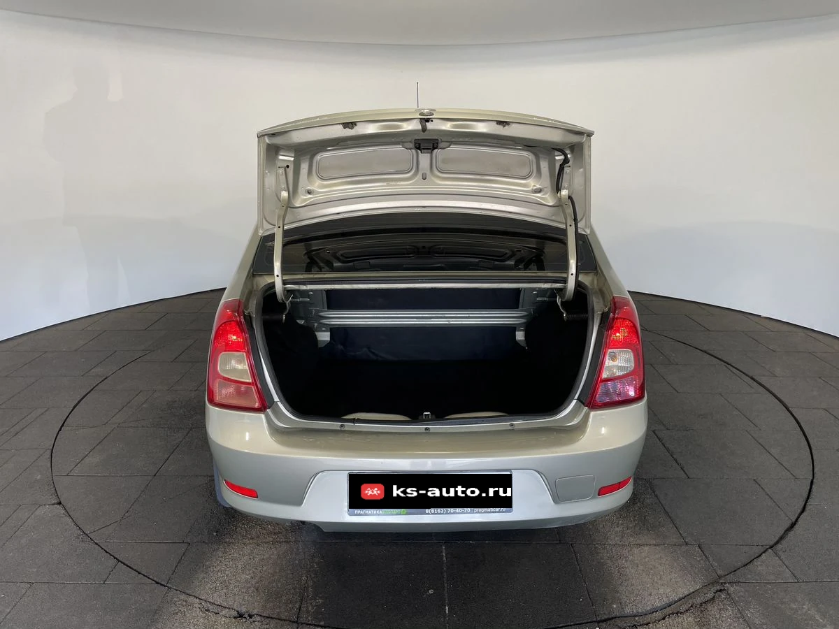 Renault Logan, 2011г, передний привод, механика