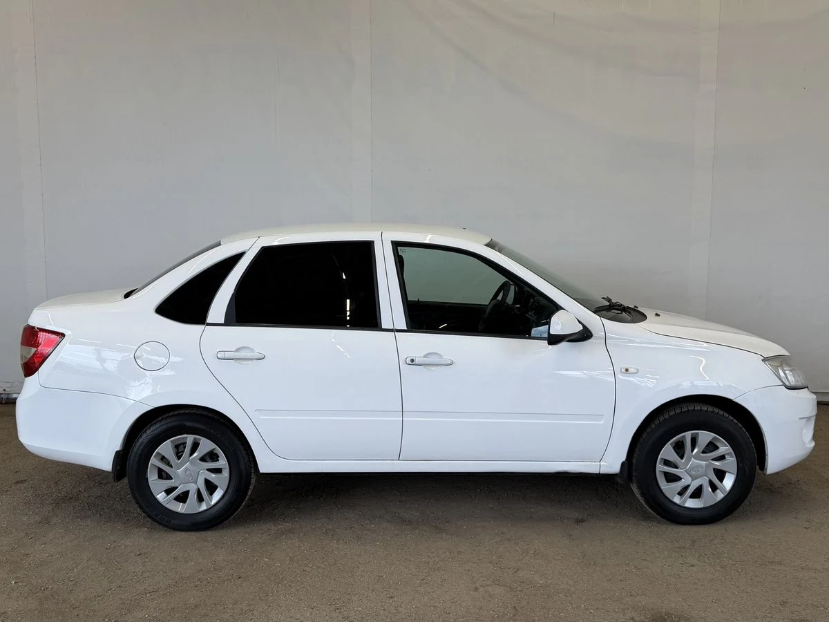 Lada (ВАЗ) Granta, 2018г, передний привод, механика