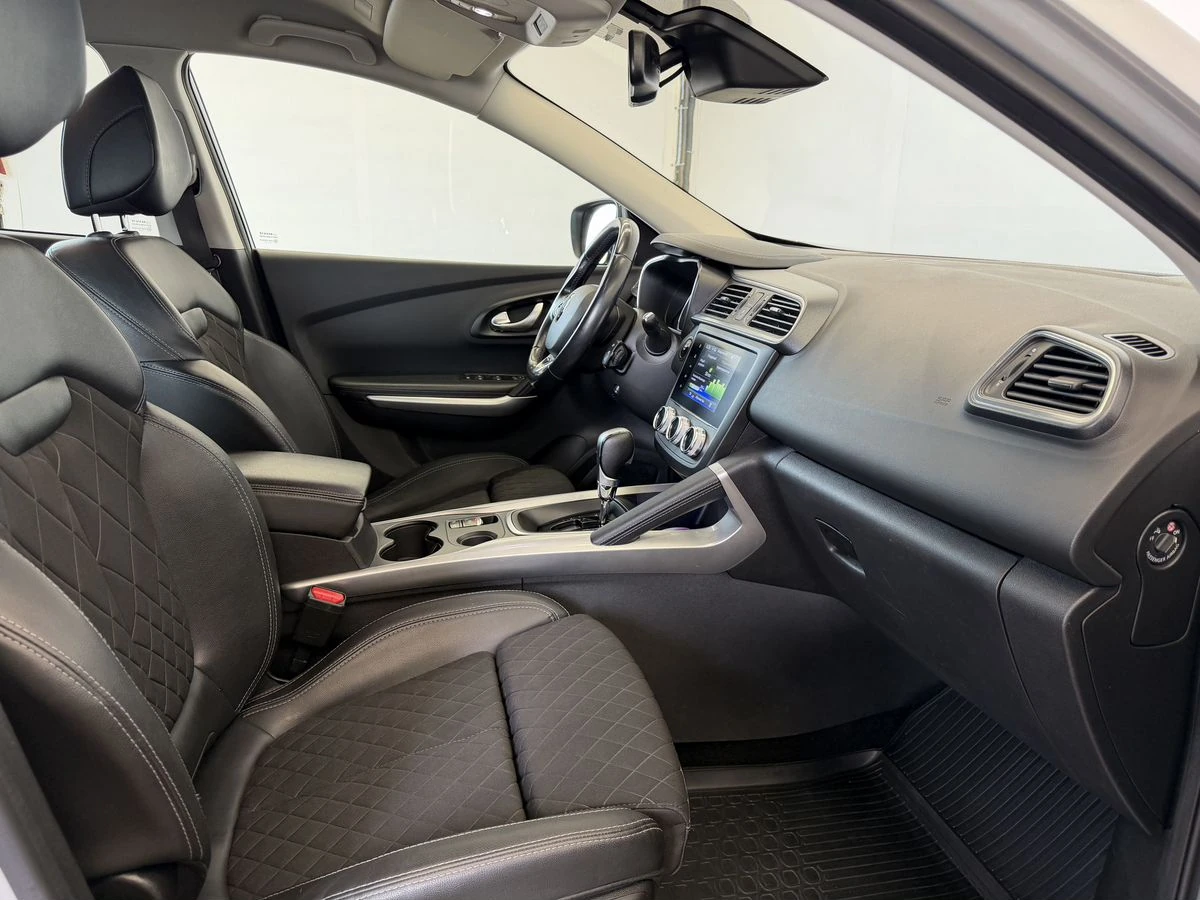 Renault Kadjar, 2020г, передний привод, робот