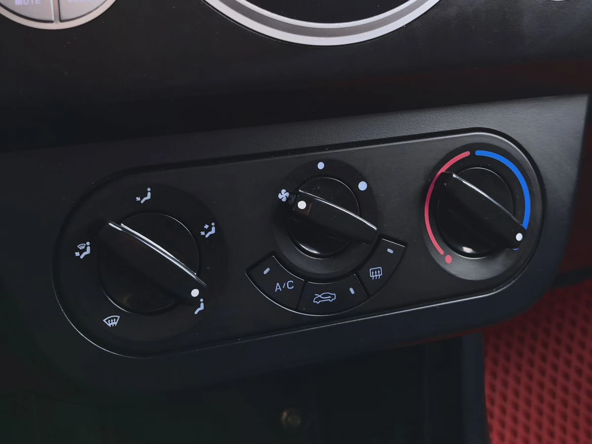 Lifan Smily, 2013г, передний привод, механика