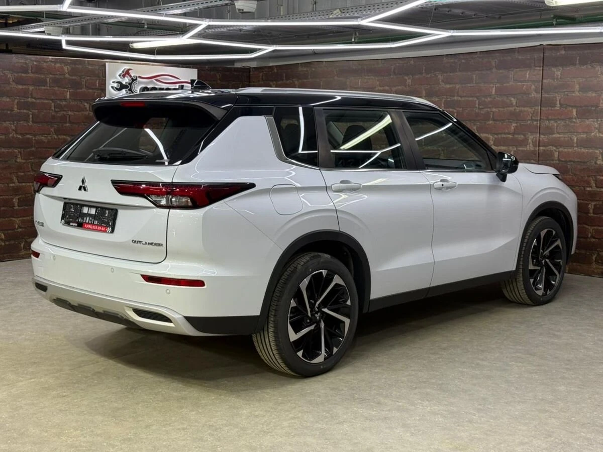 Mitsubishi Outlander, 2023г, полный привод, вариатор
