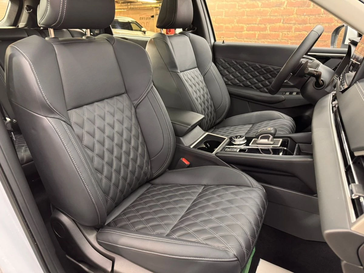 Mitsubishi Outlander, 2023г, полный привод, вариатор