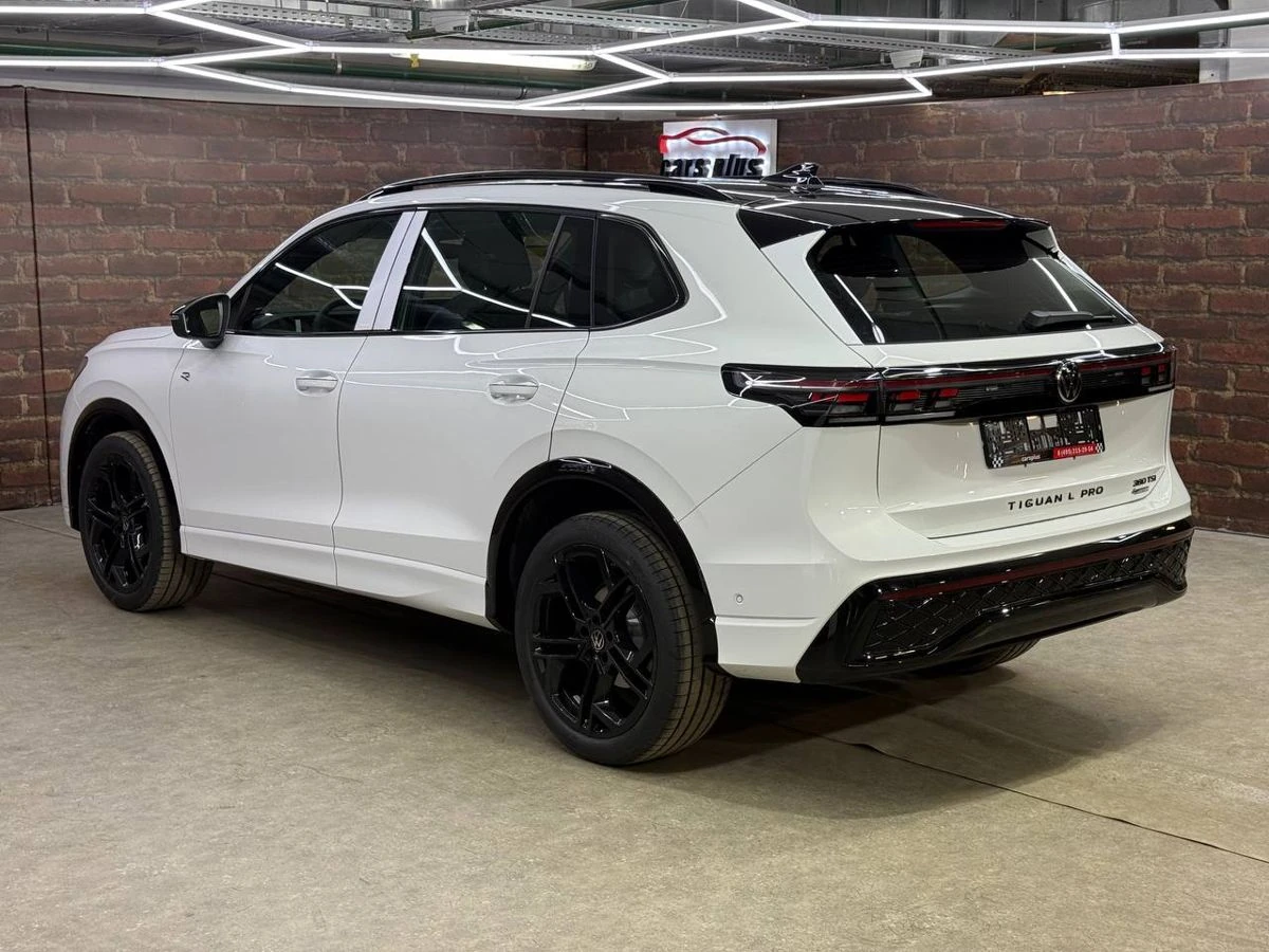 Volkswagen Tiguan, 2026г, полный привод, робот