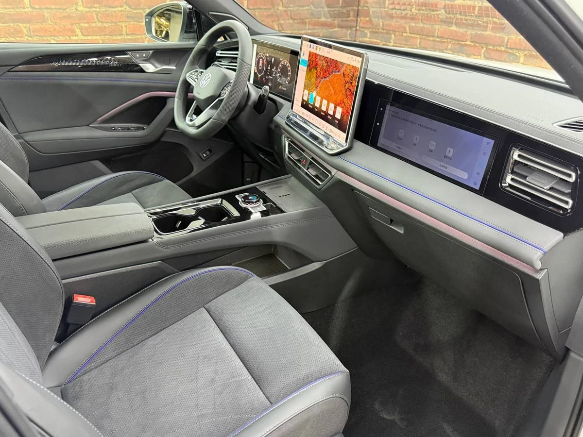 Volkswagen Tiguan, 2026г, полный привод, робот