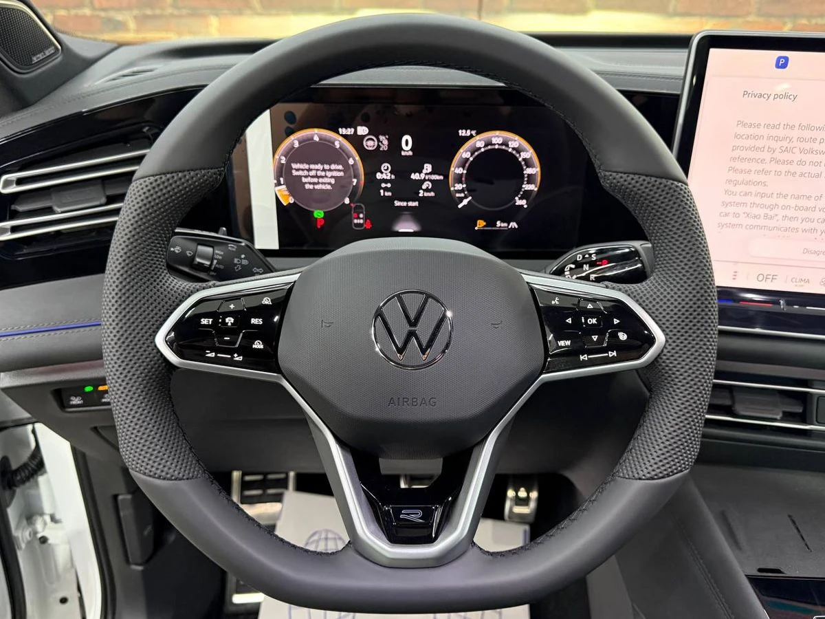 Volkswagen Tiguan, 2026г, полный привод, робот