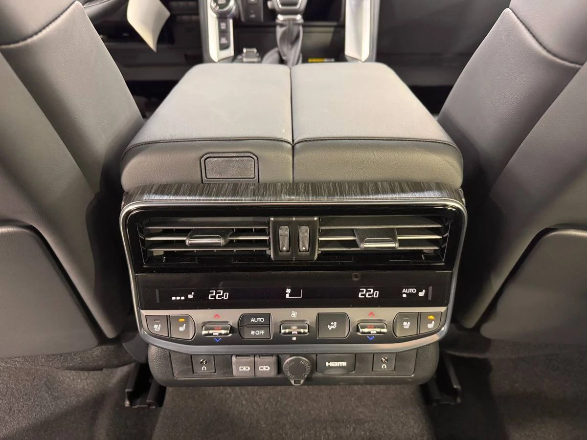 Toyota Land Cruiser, 2026г, полный привод, автомат