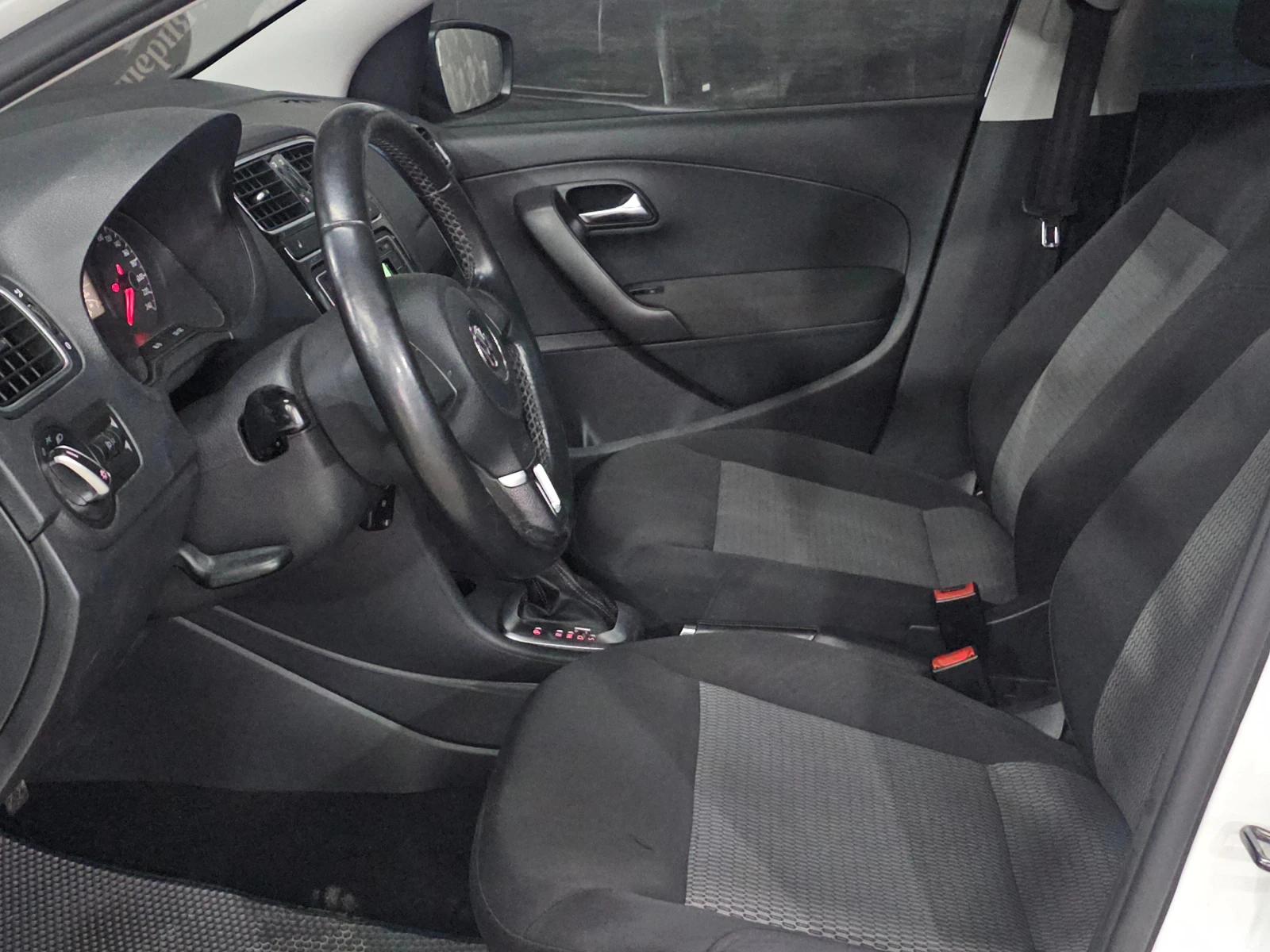 Volkswagen Polo, 2014г, передний привод, автомат