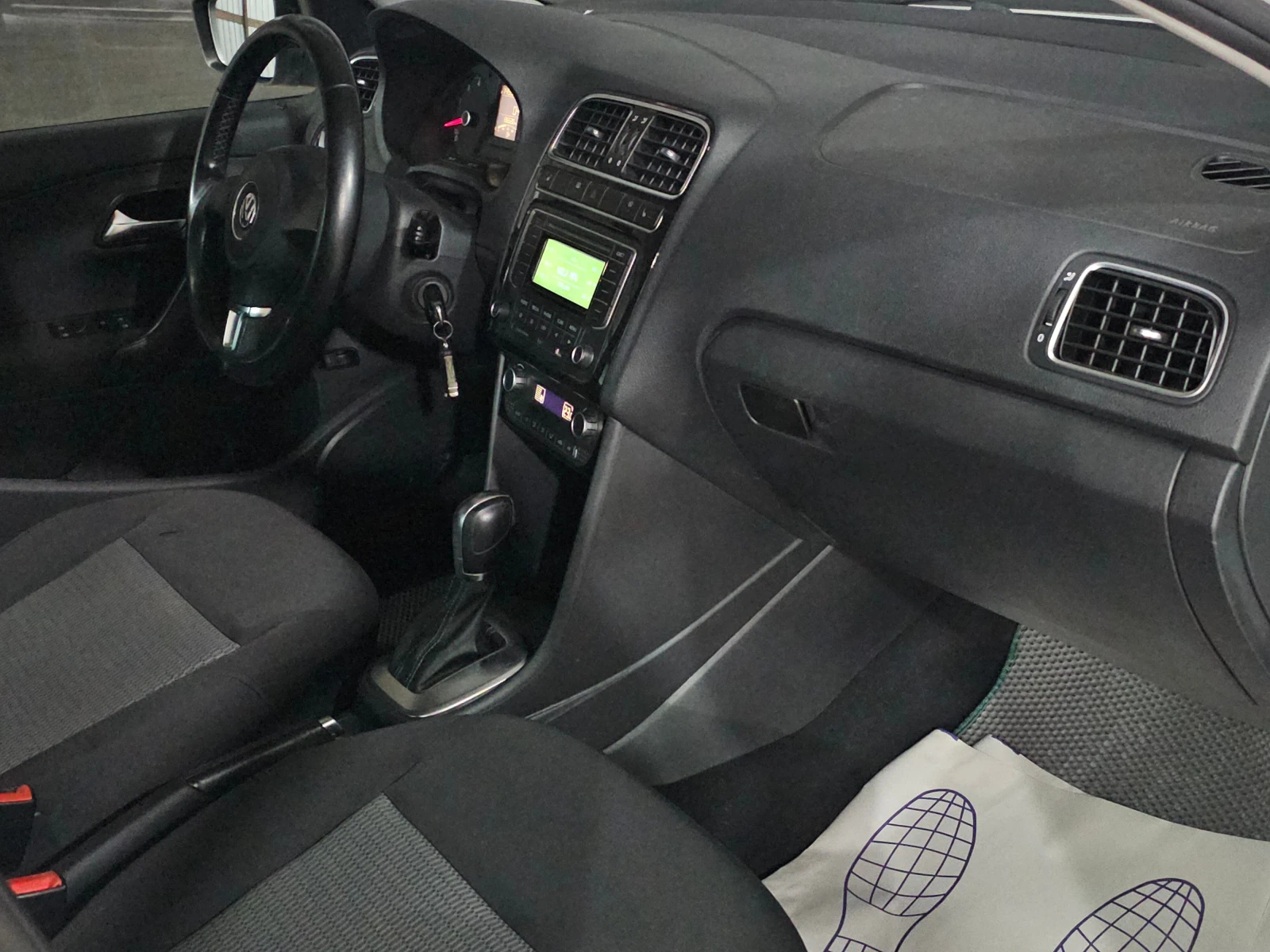 Volkswagen Polo, 2014г, передний привод, автомат