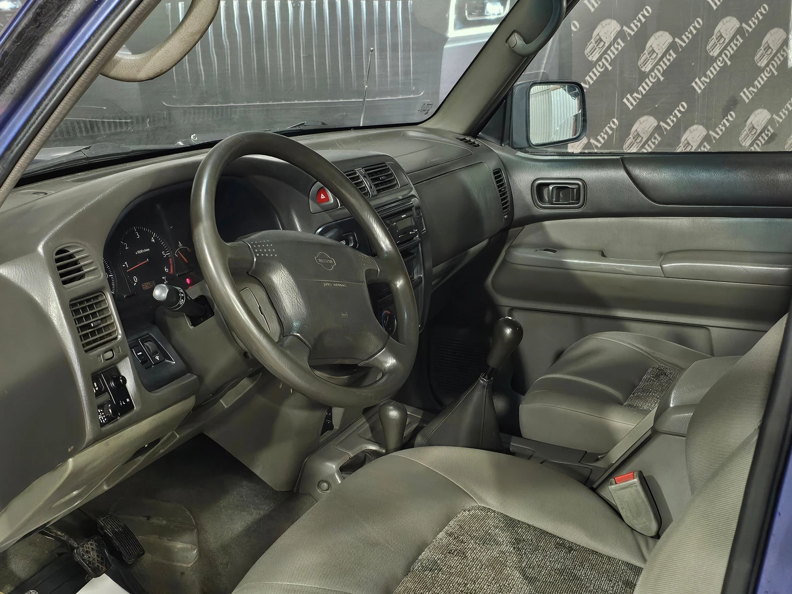 Nissan Patrol, 1999г, полный привод, механика