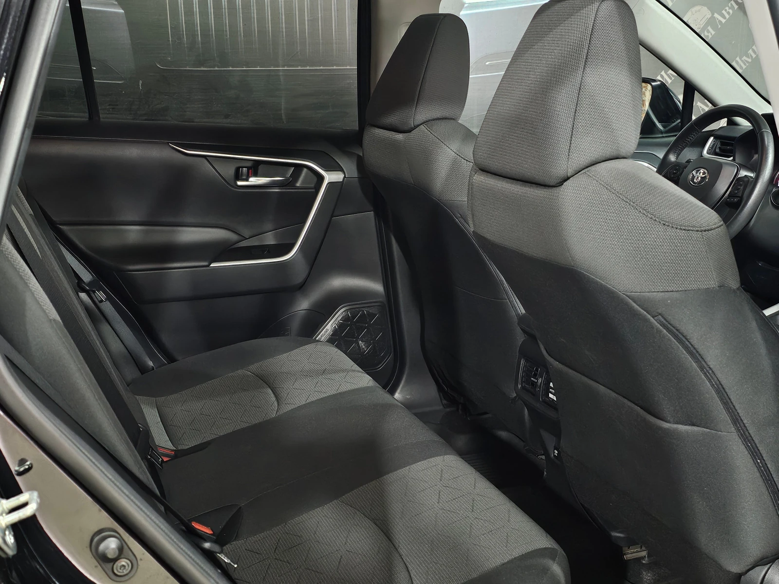 Toyota RAV4, 2020г, полный привод, автомат