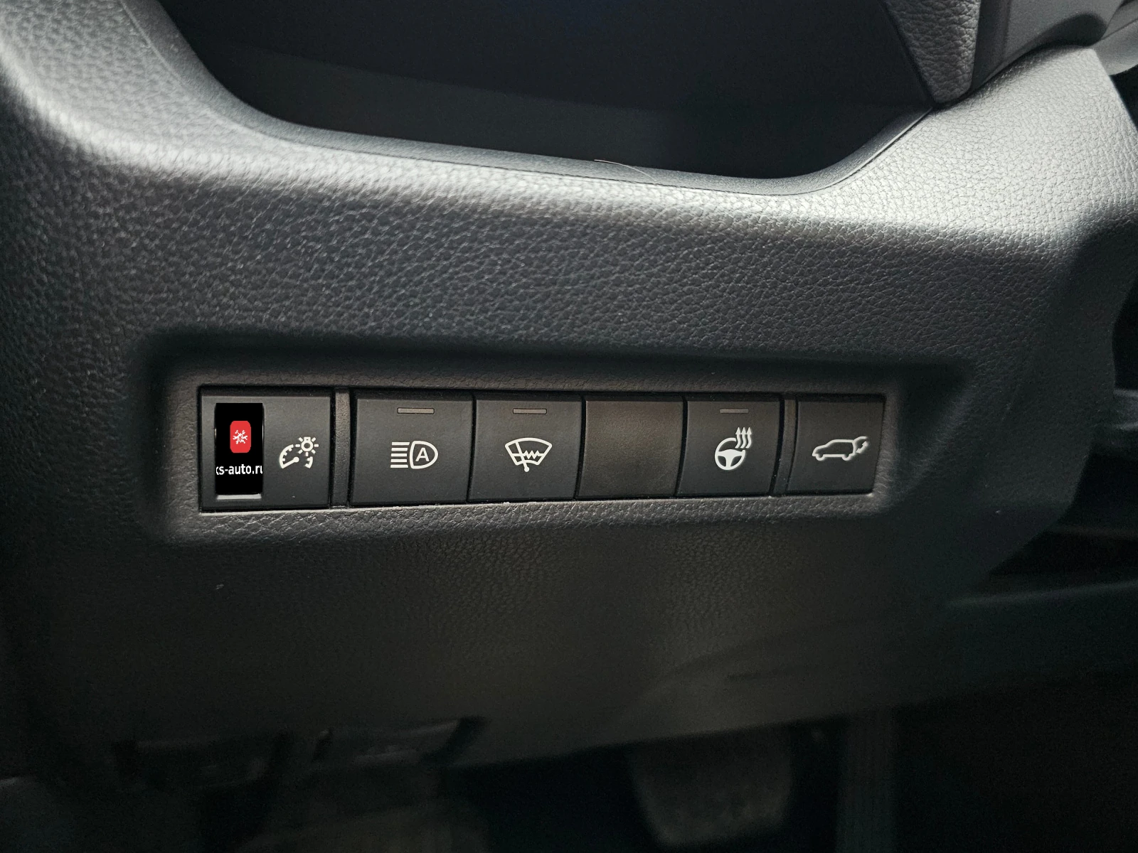 Toyota RAV4, 2020г, полный привод, автомат