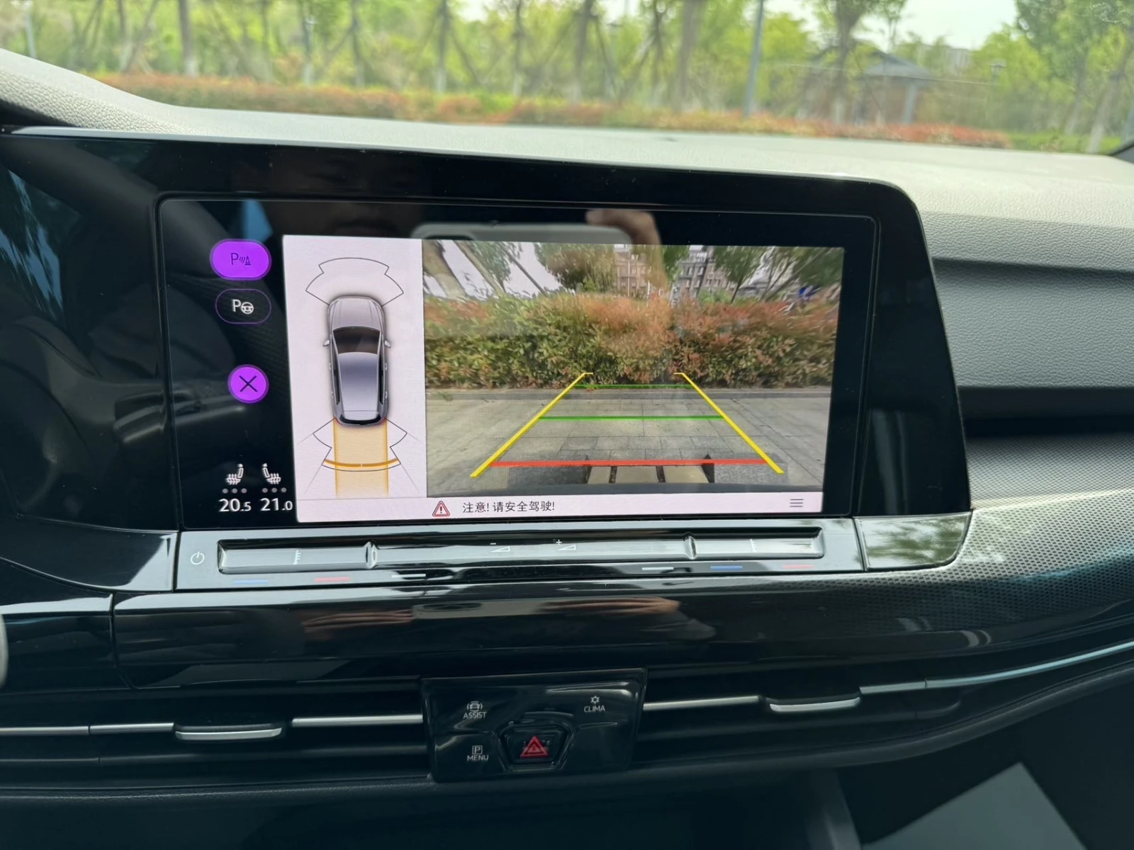 Volkswagen Golf, 2021г, передний привод, робот