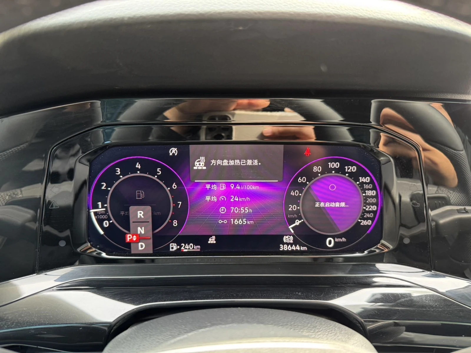 Volkswagen Golf, 2021г, передний привод, робот