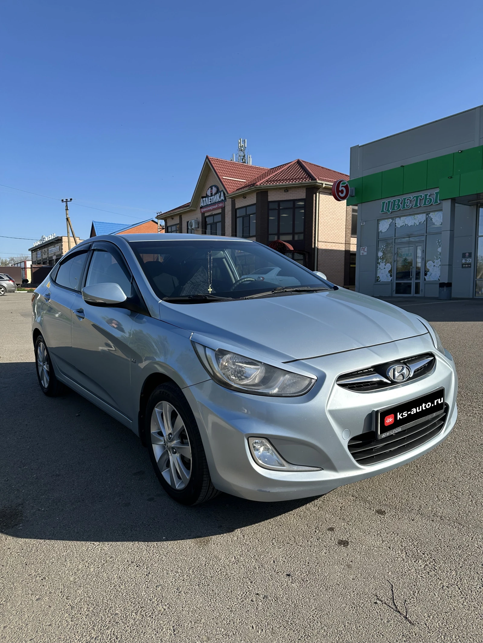 Hyundai Solaris, 2011г, передний привод, автомат