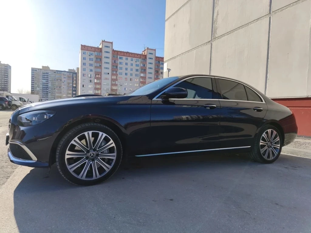 Mercedes-Benz E-Class, 2020г, задний привод, автомат