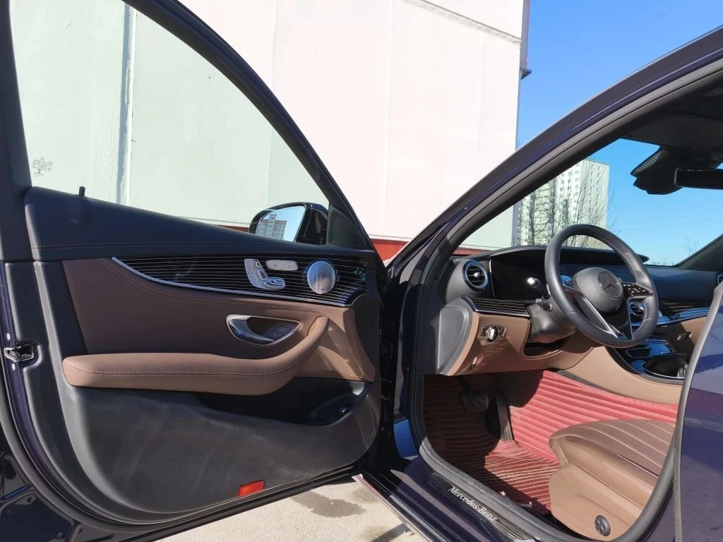 Mercedes-Benz E-Class, 2020г, задний привод, автомат