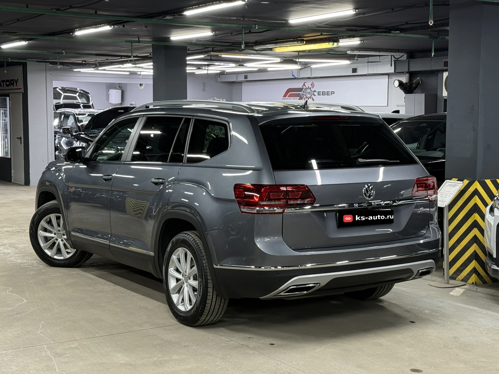 Volkswagen Teramont, 2018г, полный привод, автомат