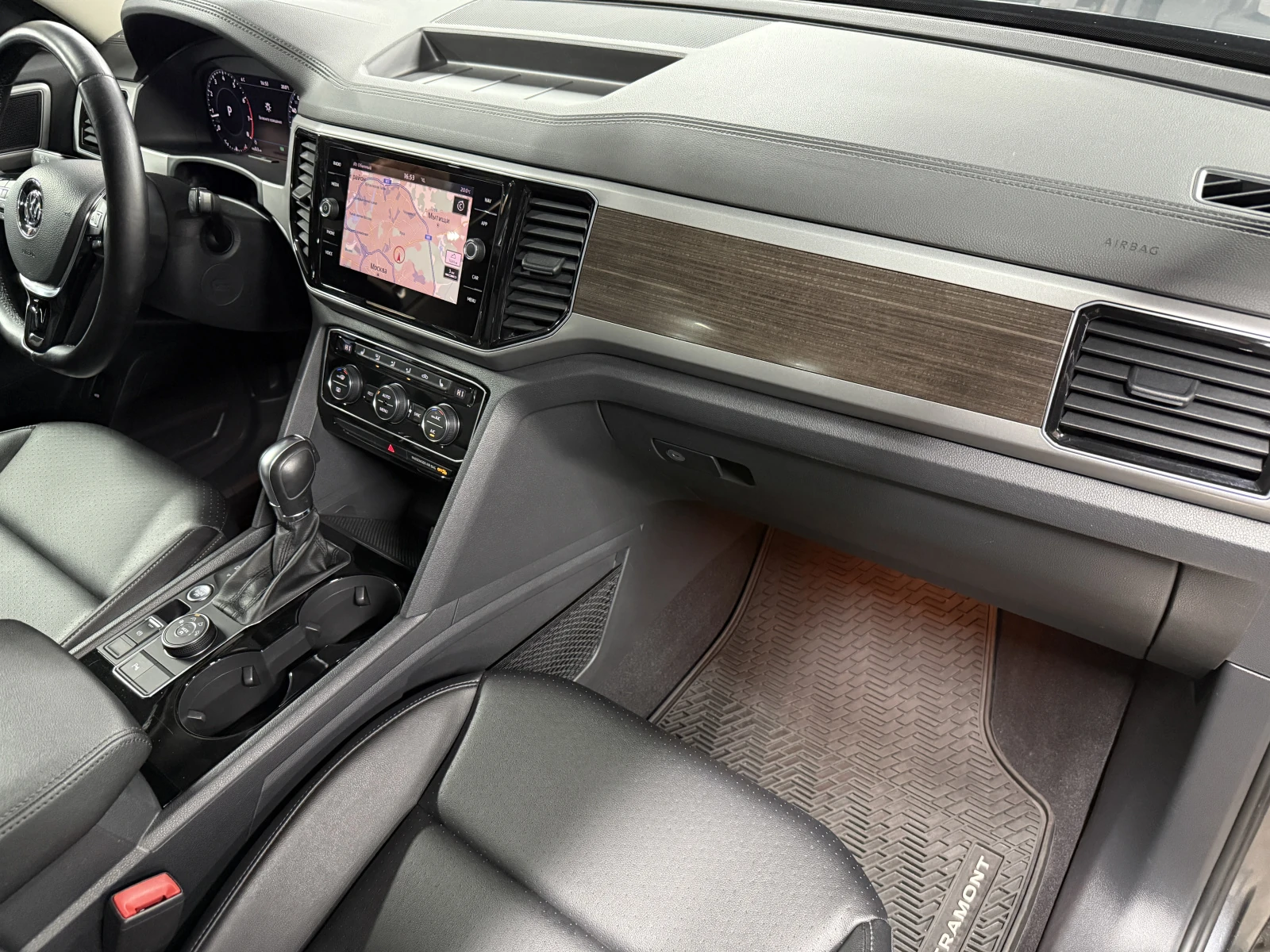 Volkswagen Teramont, 2018г, полный привод, автомат