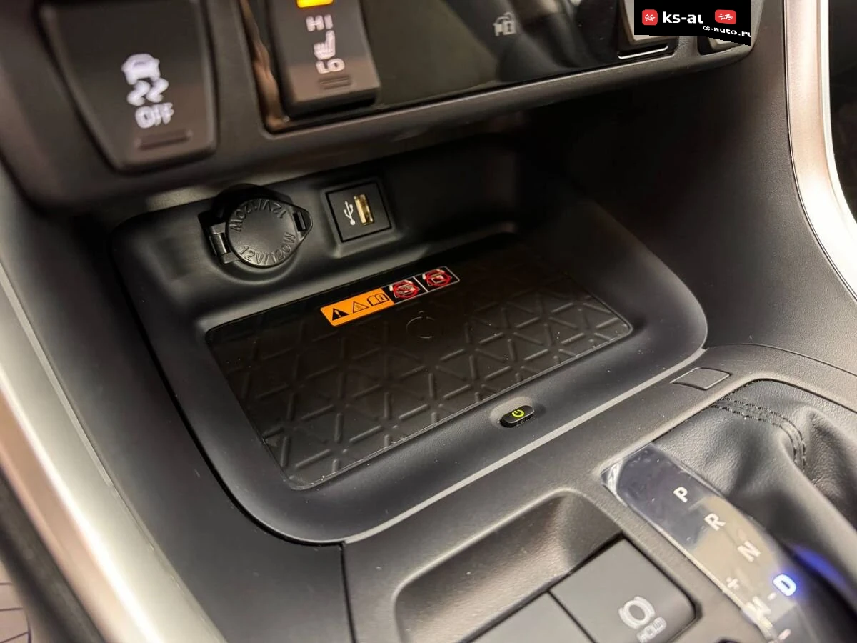 Toyota RAV4, 2025г, полный привод, вариатор