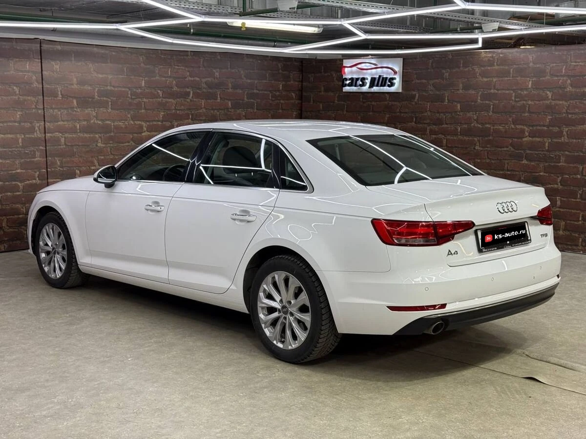 Audi A4, 2016г, передний привод, робот