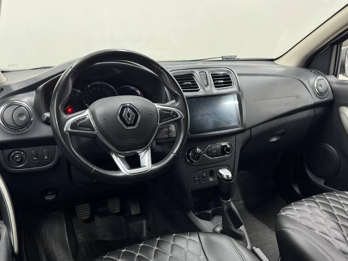 Renault Logan Stepway, 2020г, передний привод, механика