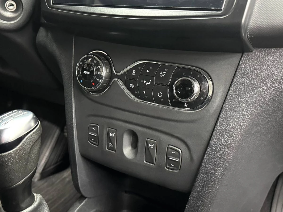 Renault Logan Stepway, 2020г, передний привод, механика