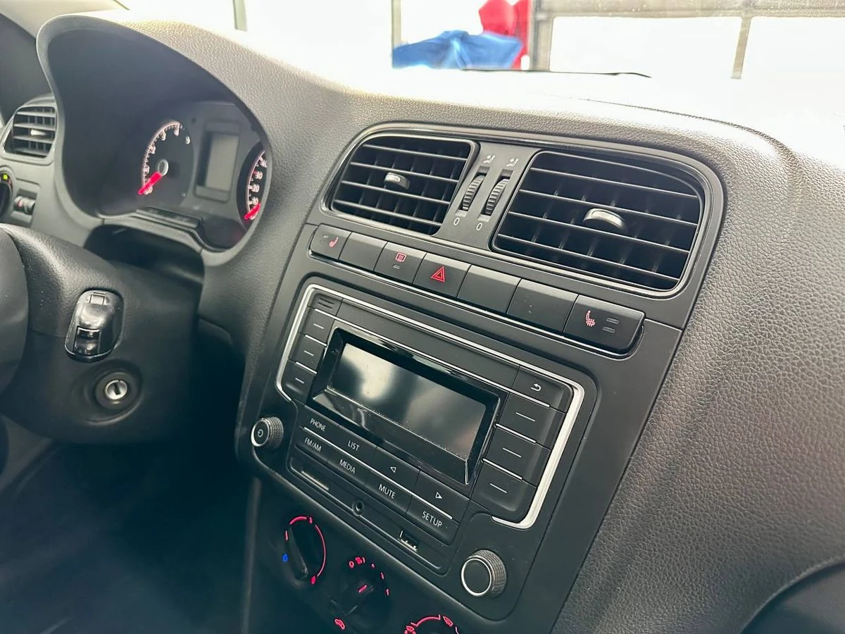 Volkswagen Polo, 2017г, передний привод, автомат