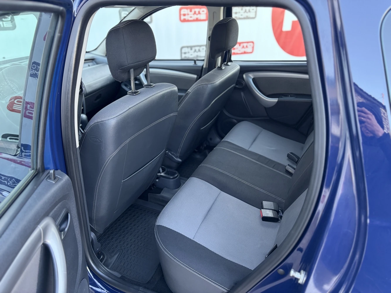 Renault Duster, 2013г, передний привод, автомат