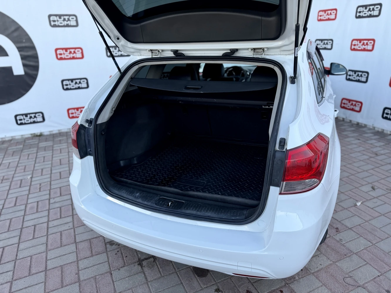 Chevrolet Cruze, 2013г, передний привод, автомат