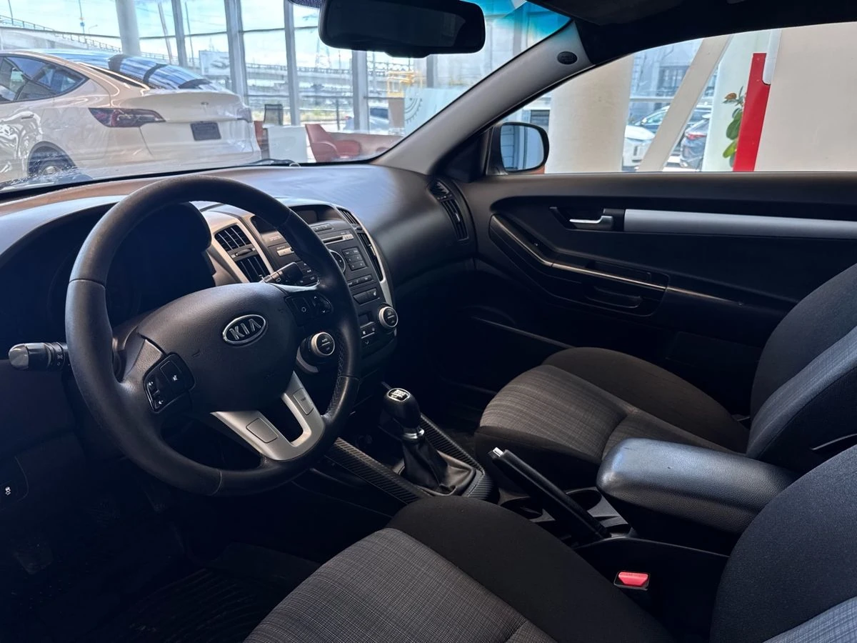 Kia Ceed, 2011г, передний привод, механика