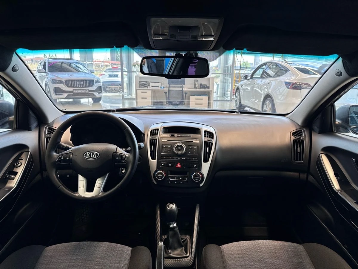 Kia Ceed, 2011г, передний привод, механика