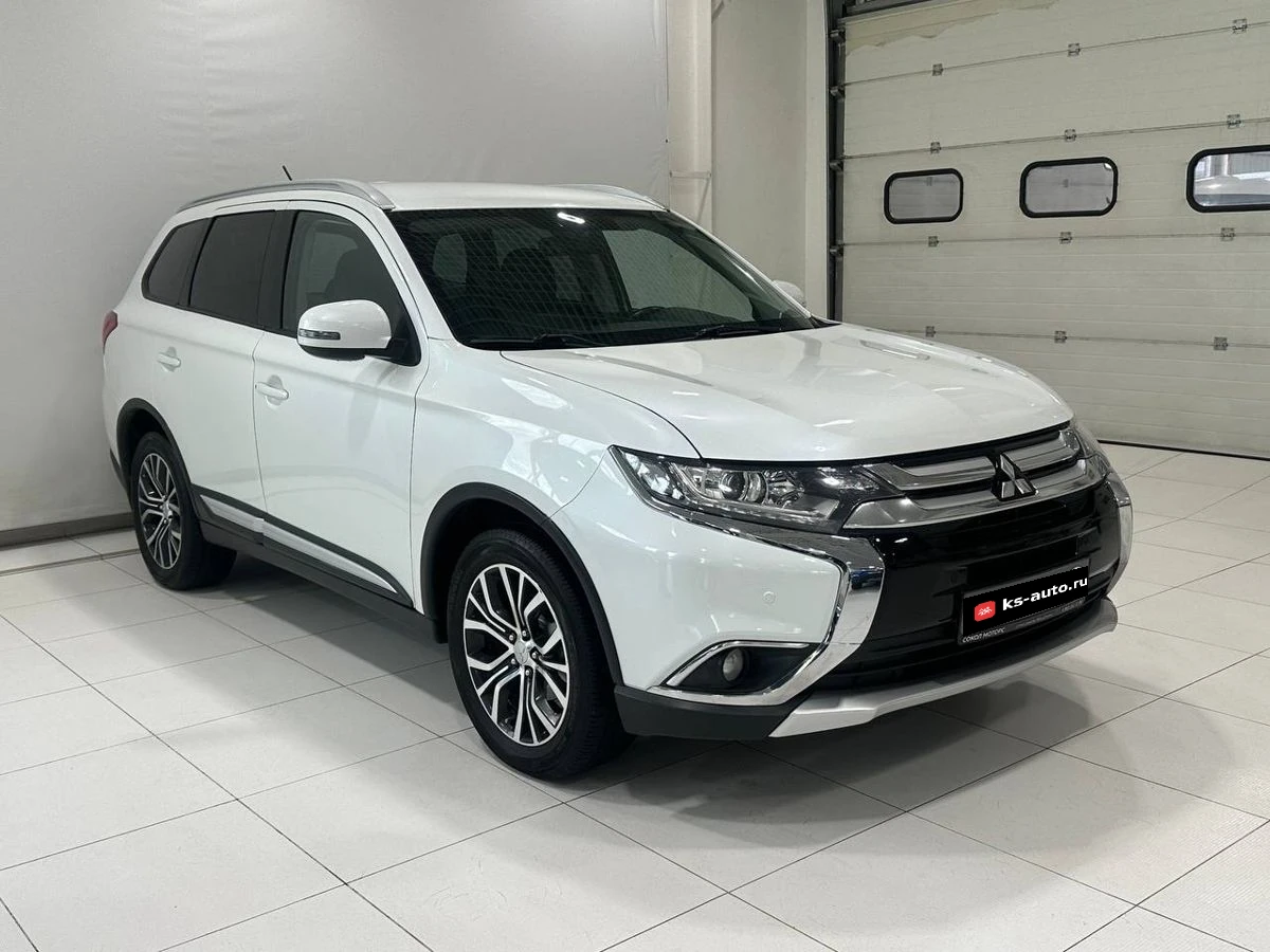Mitsubishi Outlander, 2016г, полный привод, вариатор
