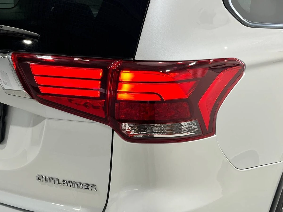 Mitsubishi Outlander, 2016г, полный привод, вариатор