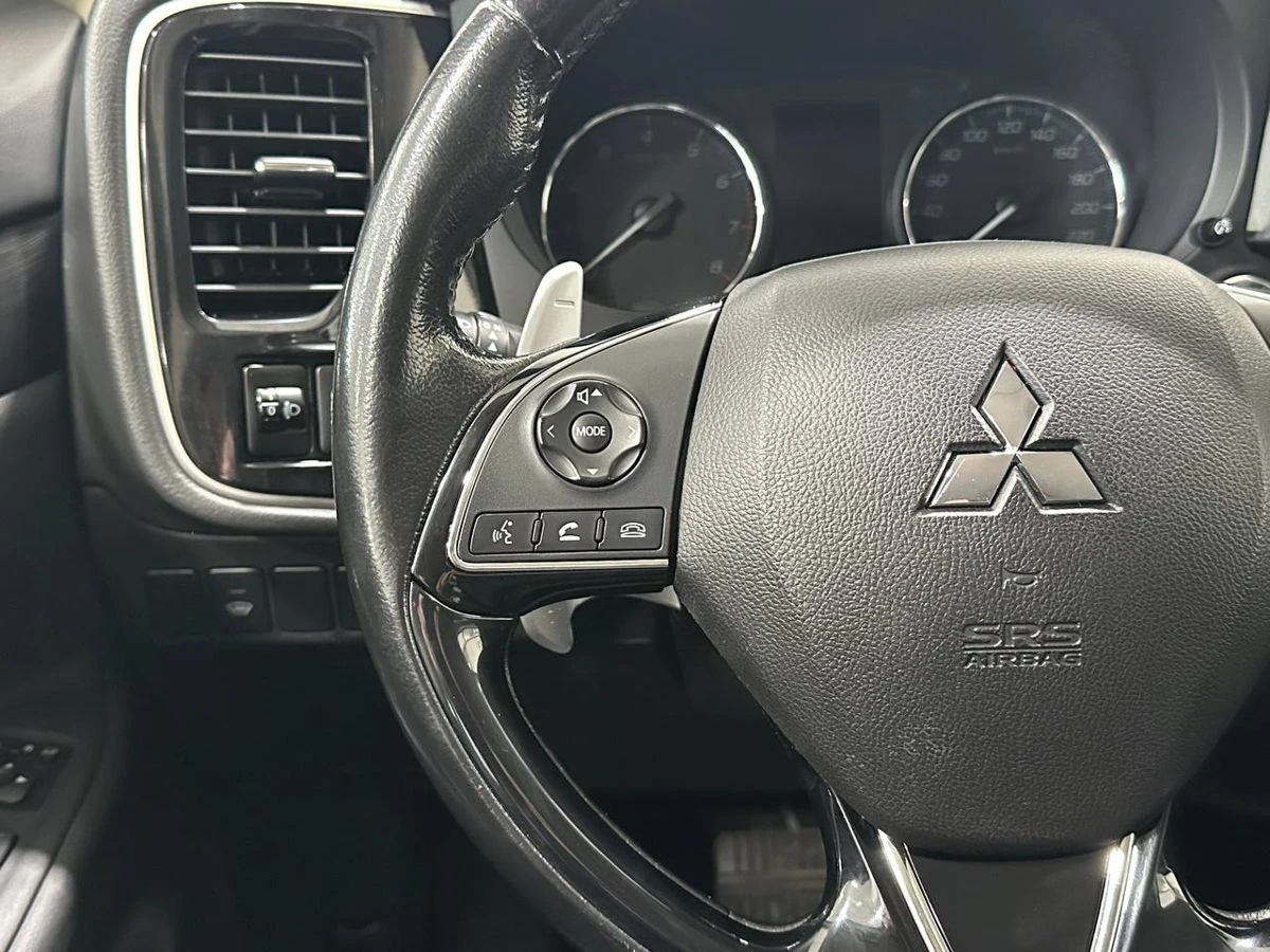 Mitsubishi Outlander, 2016г, полный привод, вариатор