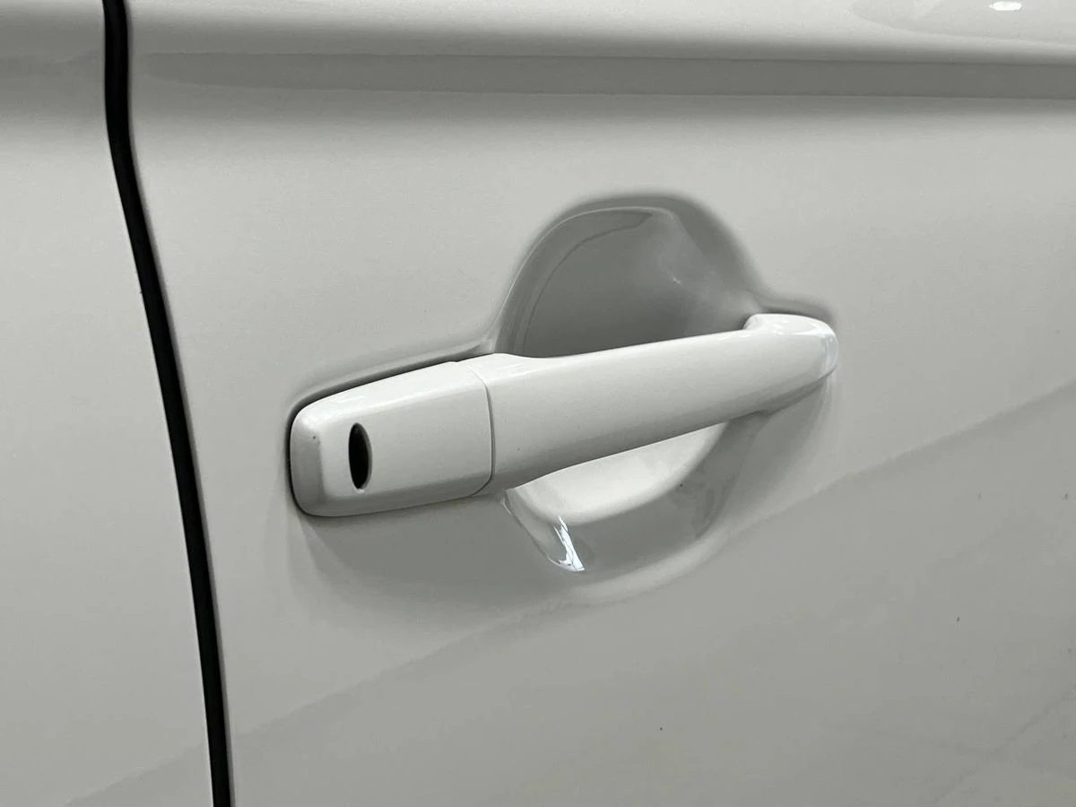 Mitsubishi Outlander, 2016г, полный привод, вариатор