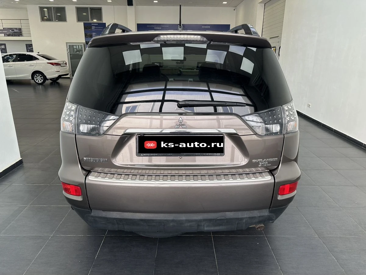 Mitsubishi Outlander, 2012г, полный привод, вариатор