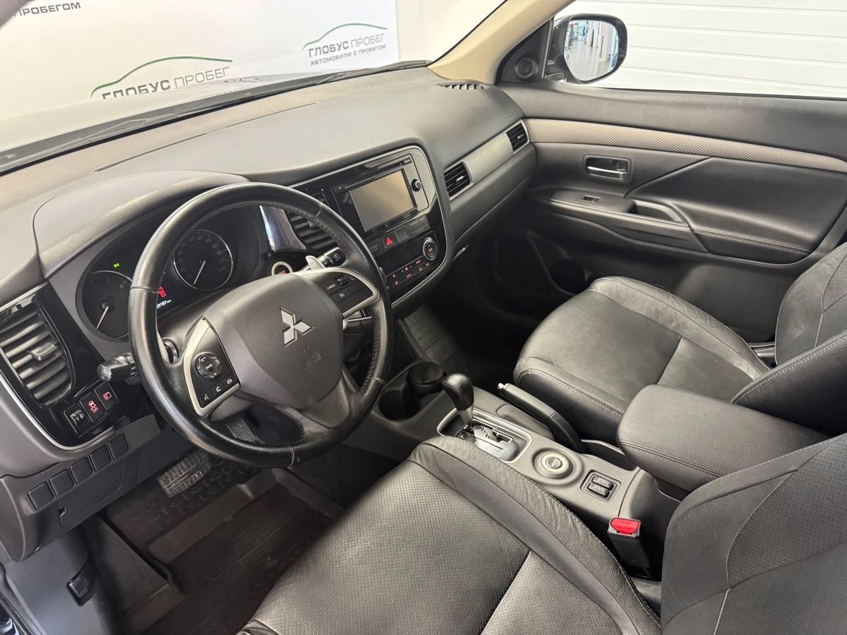 Mitsubishi Outlander, 2014г, полный привод, автомат