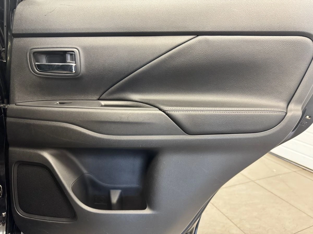 Mitsubishi Outlander, 2014г, полный привод, автомат