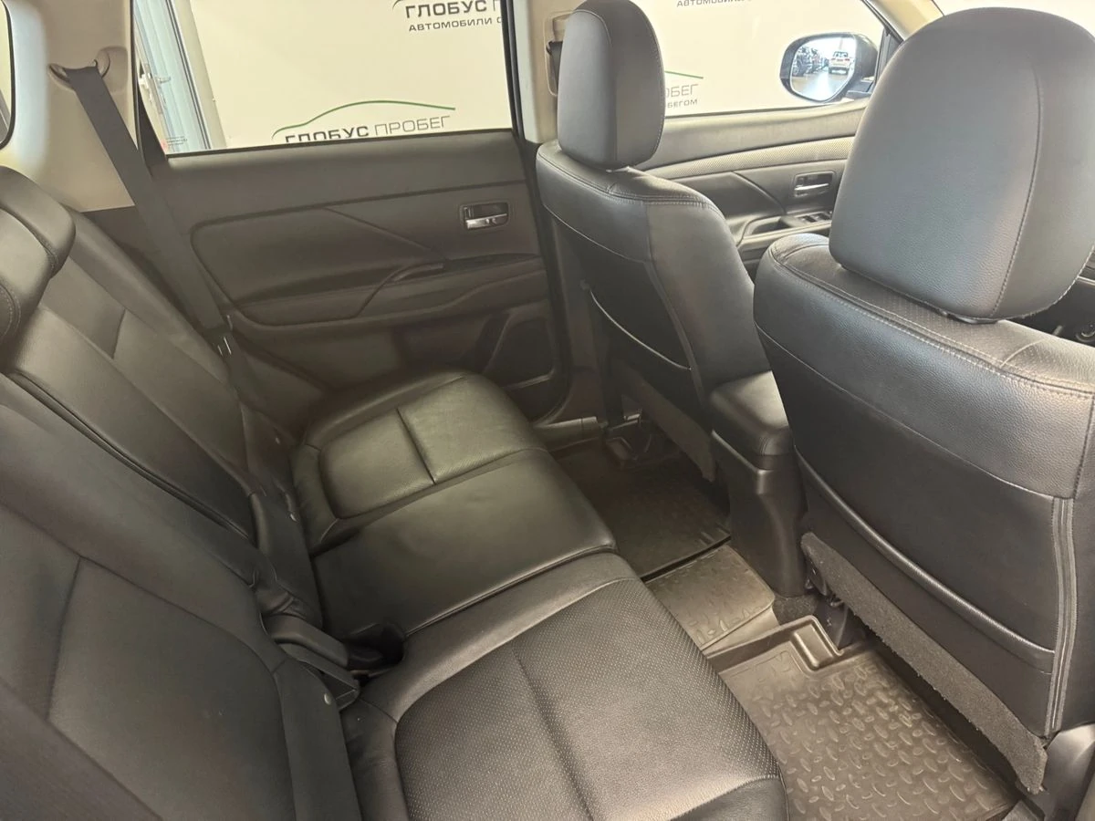 Mitsubishi Outlander, 2014г, полный привод, автомат