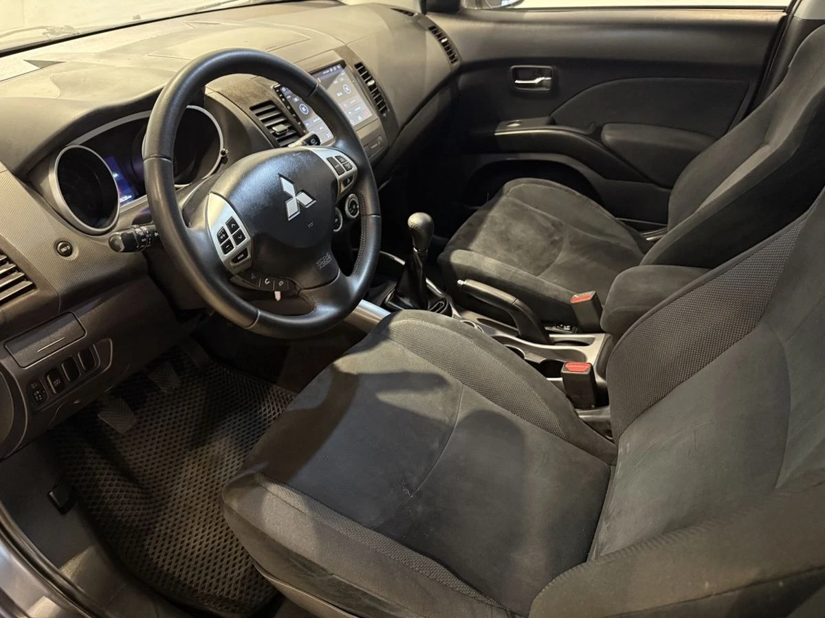 Mitsubishi Outlander, 2008г, полный привод, механика